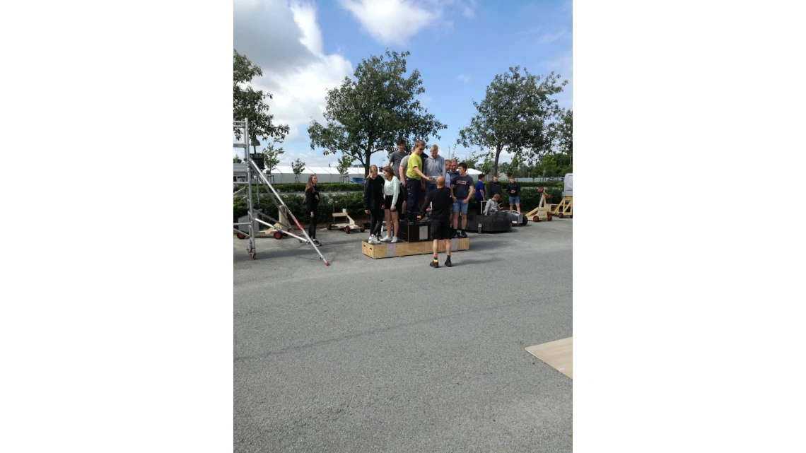 24. Projektsamarbejde med Nøvlingskov Efterskole 24. Projektsamarbejde med Nøvlingskov Efterskole